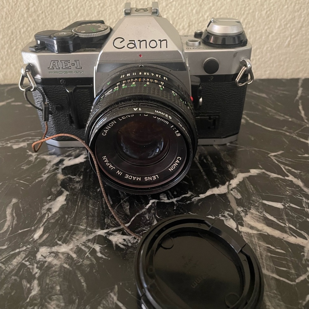 Canon AE-1 Black and Silver Film Camera with Flash 188A - Picture 2 of 5